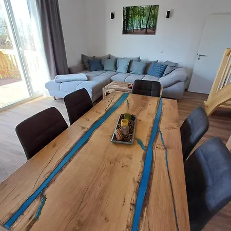 Storchennest-kraatz * Kraatz